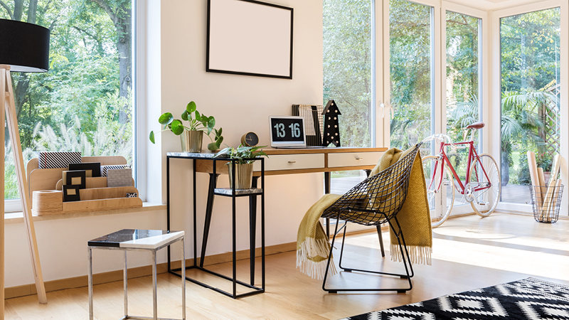 Garden office desk set up